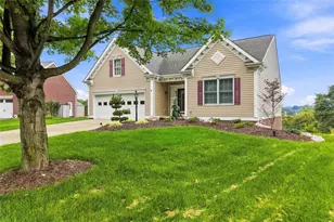 1249 Snee Dr, South Park, PA 15236 - Photo 2