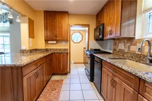 1130 Downlook St, Pittsburgh, PA 15201 - Photo 8