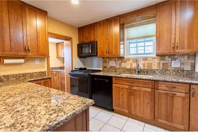 1130 Downlook St, Pittsburgh, PA 15201 - Photo 10