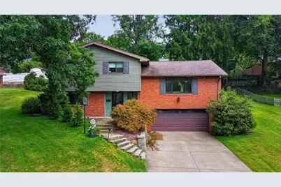 326 Highland Pines Dr, Ross Twp, PA 15237 - Photo 2