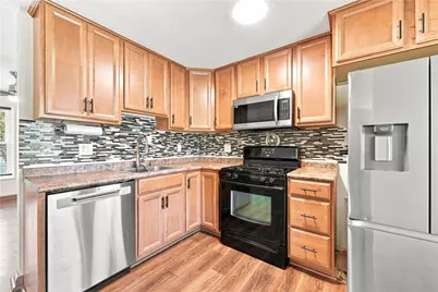 417 Garden City Dr, Monroeville, PA 15146 - Photo 4