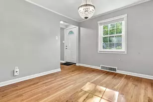 60 Iroquois Dr, Pittsburgh, PA 15228 - Photo 8