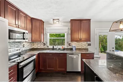 8013 Woodcreek Dr, South Fayette, PA 15017 - Photo 10