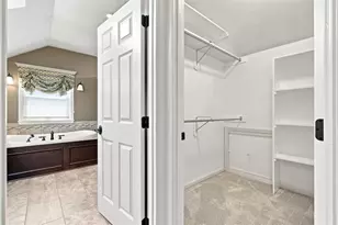 122 Radcliff Dr, Ross Twp, PA 15237 - Photo 28