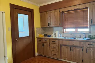 10 E Garfield Ave, New Castle, PA 16105 - Photo 6