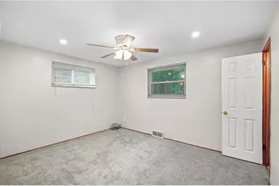 137 Eastminster Dr, Verona, PA 15147 - Photo 12