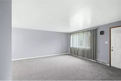 137 Eastminster Dr, Verona, PA 15147 - Photo 4