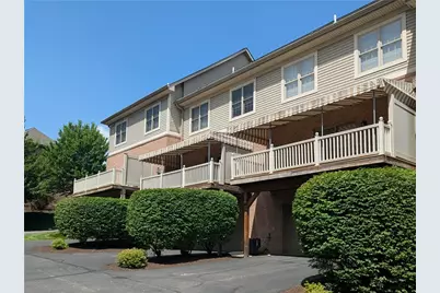 1705 Waterleaf Dr, Pittsburgh, PA 15143 - Photo 4