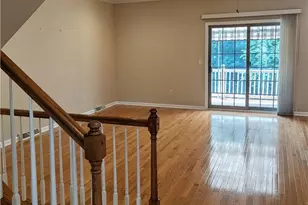 1705 Waterleaf Dr, Pittsburgh, PA 15143 - Photo 8