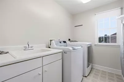 3040 Thomas Jefferson Dr, Jefferson Hills, PA 15025 - Photo 32