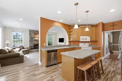 3040 Thomas Jefferson Dr, Jefferson Hills, PA 15025 - Photo 10