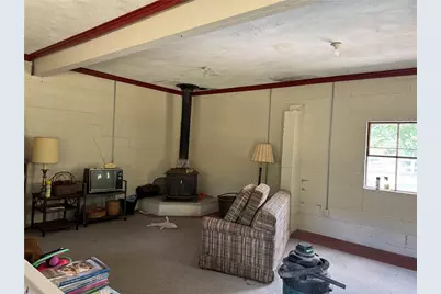 828 Brownhome Rd, Scott Township, PA 16101 - Photo 10