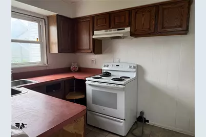 105 18th St, Vandergrift, PA 15690 - Photo 14