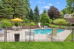 8315 Reagan Dr, Pittsburgh, PA 15237 - Photo 36