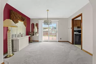 1109 Holmes St, McKees Rocks, PA 15136 - Photo 10