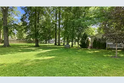 1628 McDowell St, Sharon, PA 16146 - Photo 12