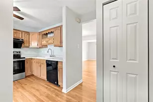 3033 Estate Dr, North Fayette, PA 15071 - Photo 4