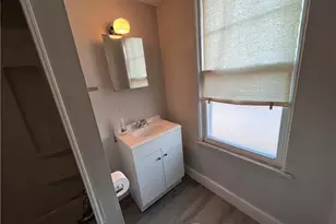 725 Clarissa St, Pittsburgh, PA 15219 - Photo 14