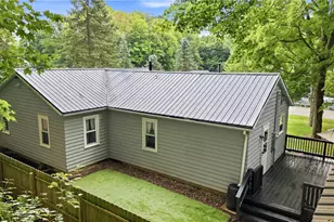 702 Liberty St, Jamestown, PA 16134 - Photo 4