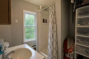 886 N Sharpsville Ave, Sharon, PA 16146 - Photo 6