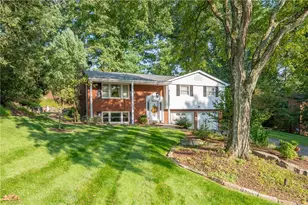 3465 Burnett Dr, Murrysville, PA 15668 - Photo 2