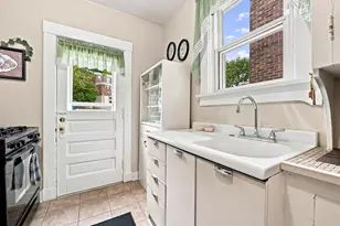 1879 Jancey St, Pittsburgh, PA 15206 - Photo 16