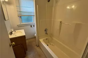 1735 Laketon Rd, Pittsburgh, PA 15221 - Photo 20