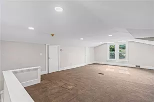 235 Country Club Dr, Ellwood City, PA 16117 - Photo 14