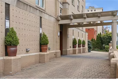 220 N Bellefield Avenue #1002, Pittsburgh, PA 15213 - Photo 1