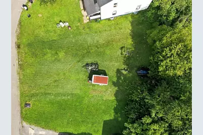 223 Lexington Ct, Carnegie, PA 15106 - Photo 6