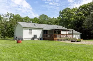 1000 Shady Lane Rd, Pulaski Township, PA 16143 - Photo 32
