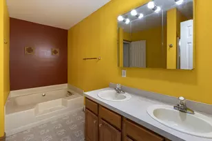 1000 Shady Lane Rd, Pulaski Township, PA 16143 - Photo 20