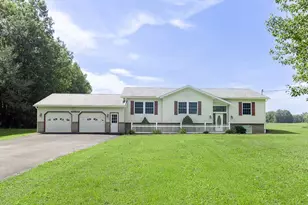 1000 Shady Lane Rd, Pulaski Township, PA 16143 - Photo 2