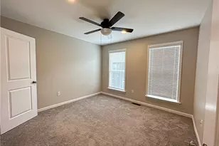 329 Parade St, Cranberry Township, PA 16066 - Photo 14