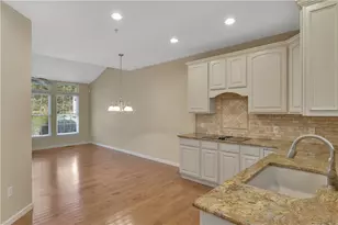 1141 Linden Vue Dr, North Strabane, PA 15317 - Photo 8