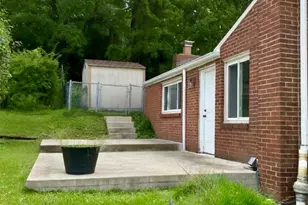 89 W Bruceton Rd, Pittsburgh, PA 15236 - Photo 12