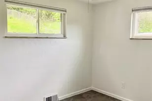 89 W Bruceton Rd, Pittsburgh, PA 15236 - Photo 16