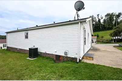 1039 Golden Circle, Forward Township, PA 15037 - Photo 30