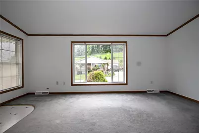 1039 Golden Circle, Forward Township, PA 15037 - Photo 6