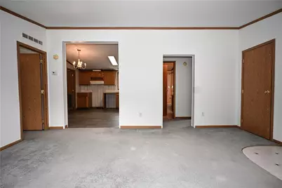 1039 Golden Circle, Forward Township, PA 15037 - Photo 10
