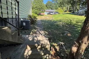 1321 Patton Ave, Monessen, PA 15062 - Photo 38