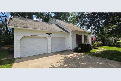 525 Davis Ave, Somerset Boro, PA 15501 - Photo 2