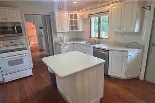 525 Davis Ave, Somerset Boro, PA 15501 - Photo 12