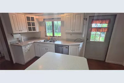 525 Davis Ave, Somerset Boro, PA 15501 - Photo 10