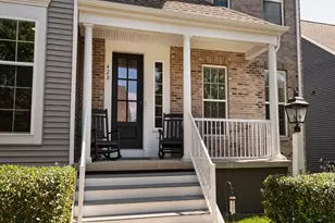 420 Meeder Ln, Cranberry Township, PA 16066 - Photo 2