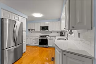 380 Carmell Dr, Pittsburgh, PA 15241 - Photo 14