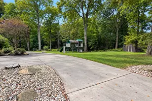 221 Medical Center Rd, Donegal, PA 16025 - Photo 10
