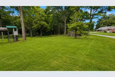 221 Medical Center Rd, Donegal Township, PA 16025 - Photo 12