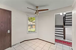 1107 Valleyview Dr, Cecil, PA 15055 - Photo 16