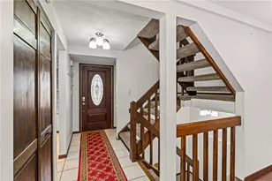 1107 Valleyview Dr, Cecil, PA 15055 - Photo 4